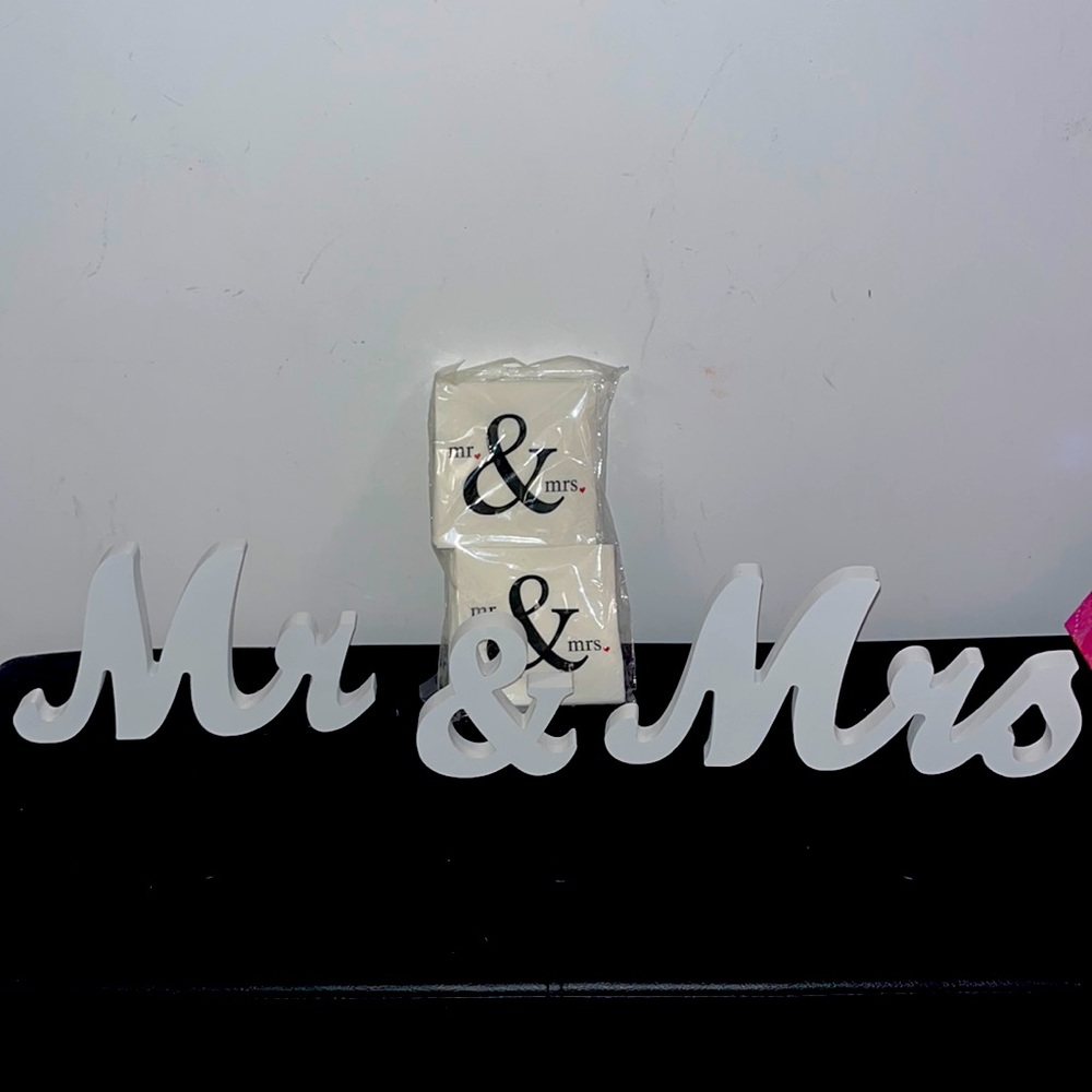 Mr & Mrs Wedding Decor and Napkins
